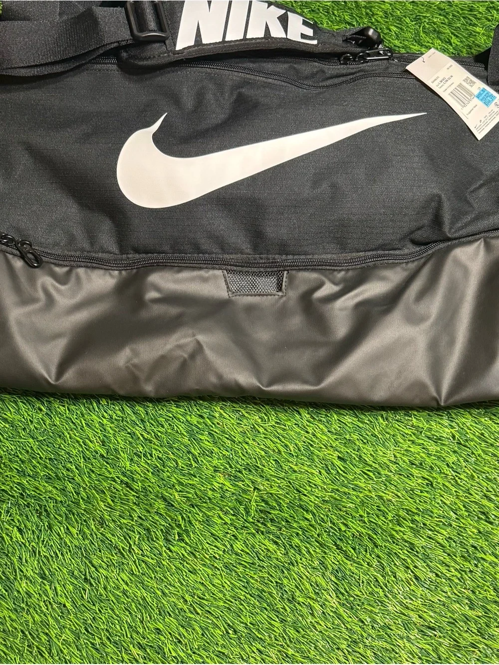 Nike Brasilia 9.0 Duffel Bag LG
95L Travel Gym - Picture 6 of 12